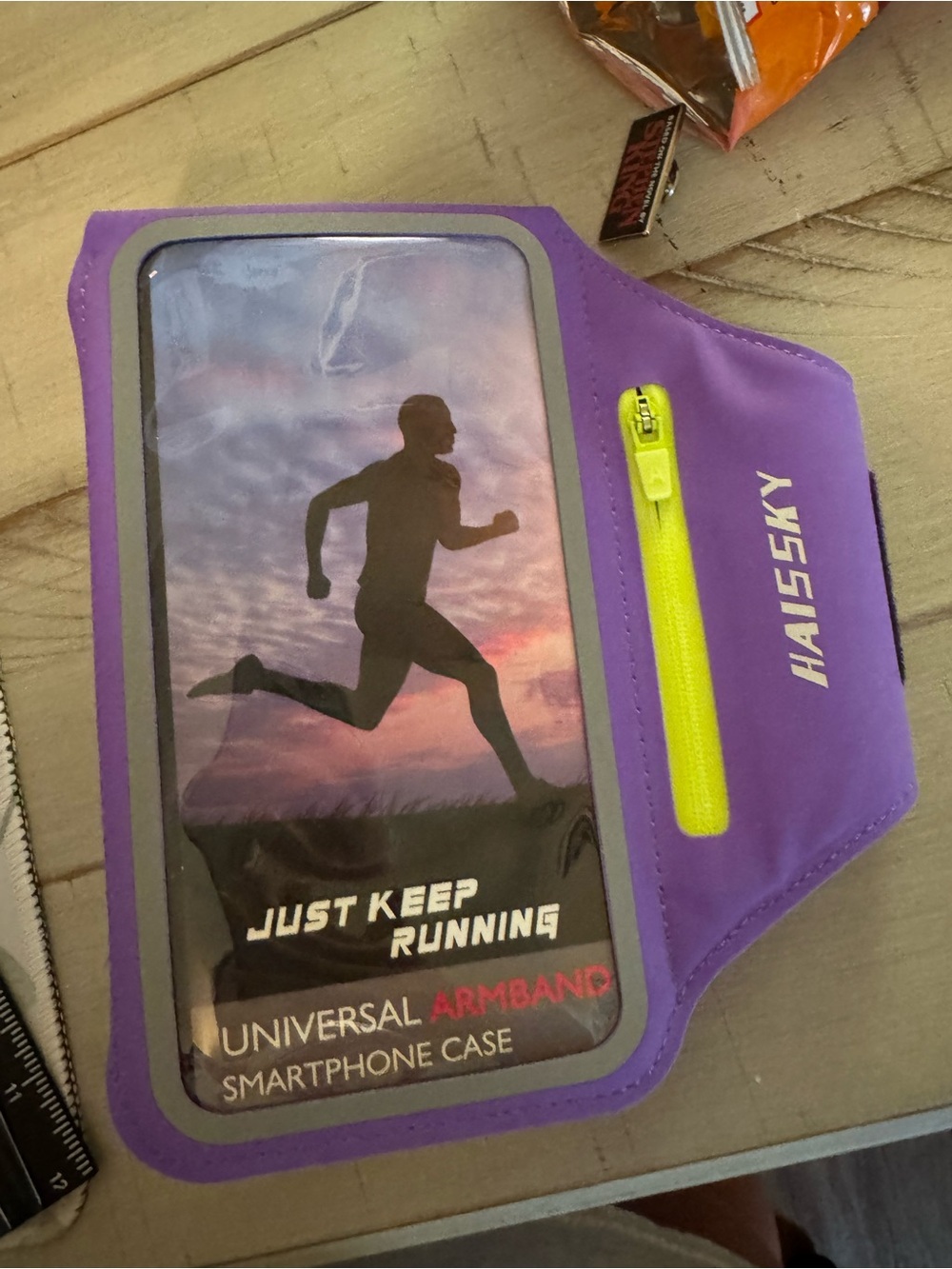 Haisaky Purple Running Armband with Yellow Zipper